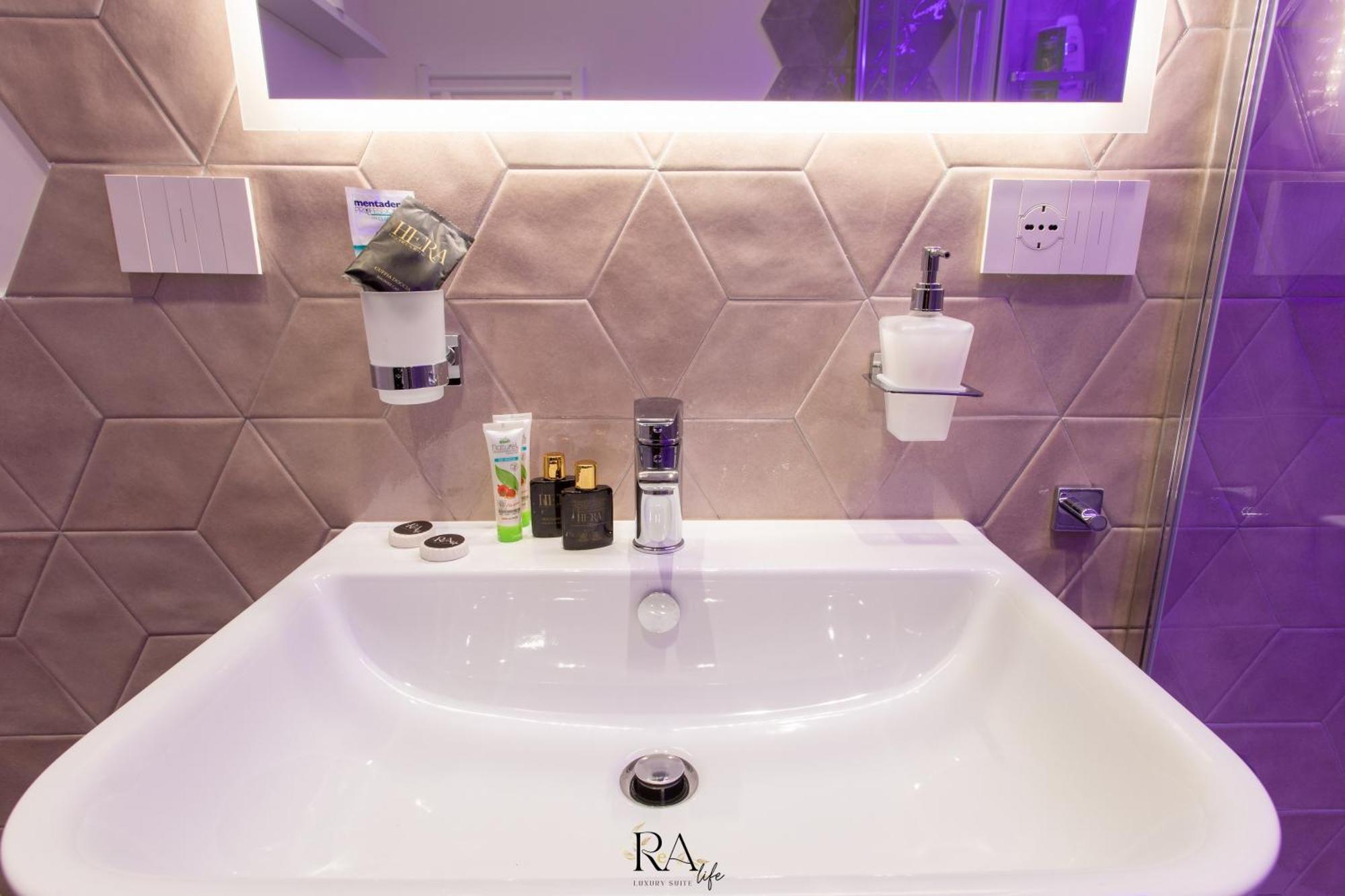 Rea Life Luxury Suite Cava De' Tirreni Bagian luar foto