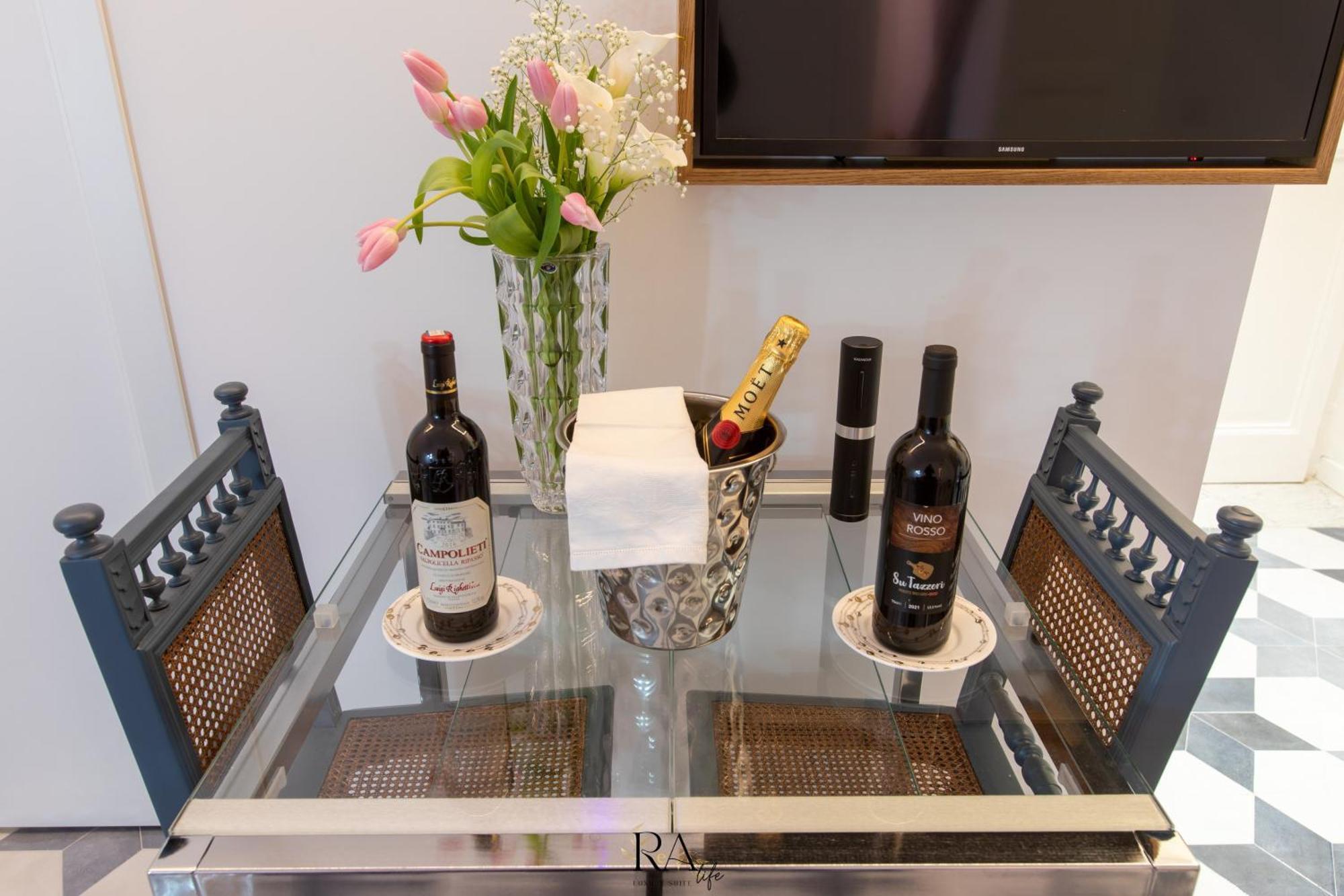 Rea Life Luxury Suite Cava De' Tirreni Bagian luar foto